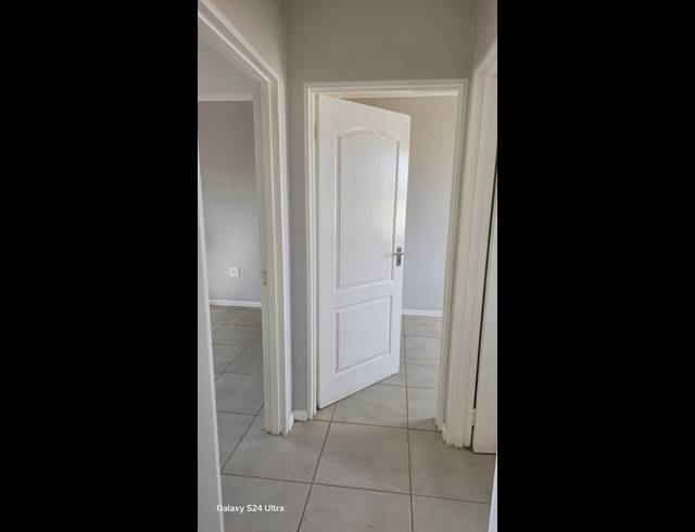 2 bed property to rent in SHARON PARK